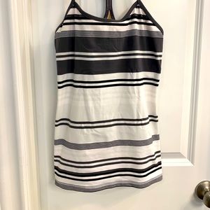 Lululemon Y Tank with support